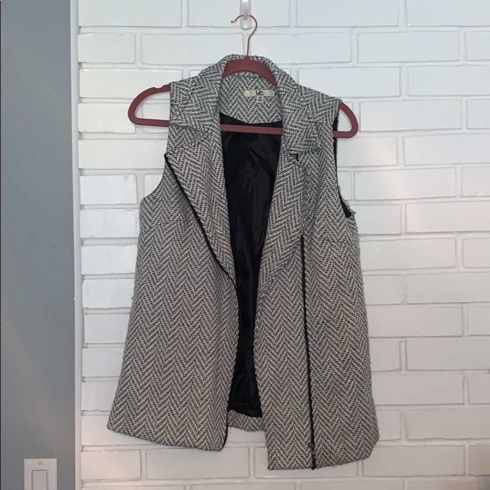Black & White Zip Up Vest